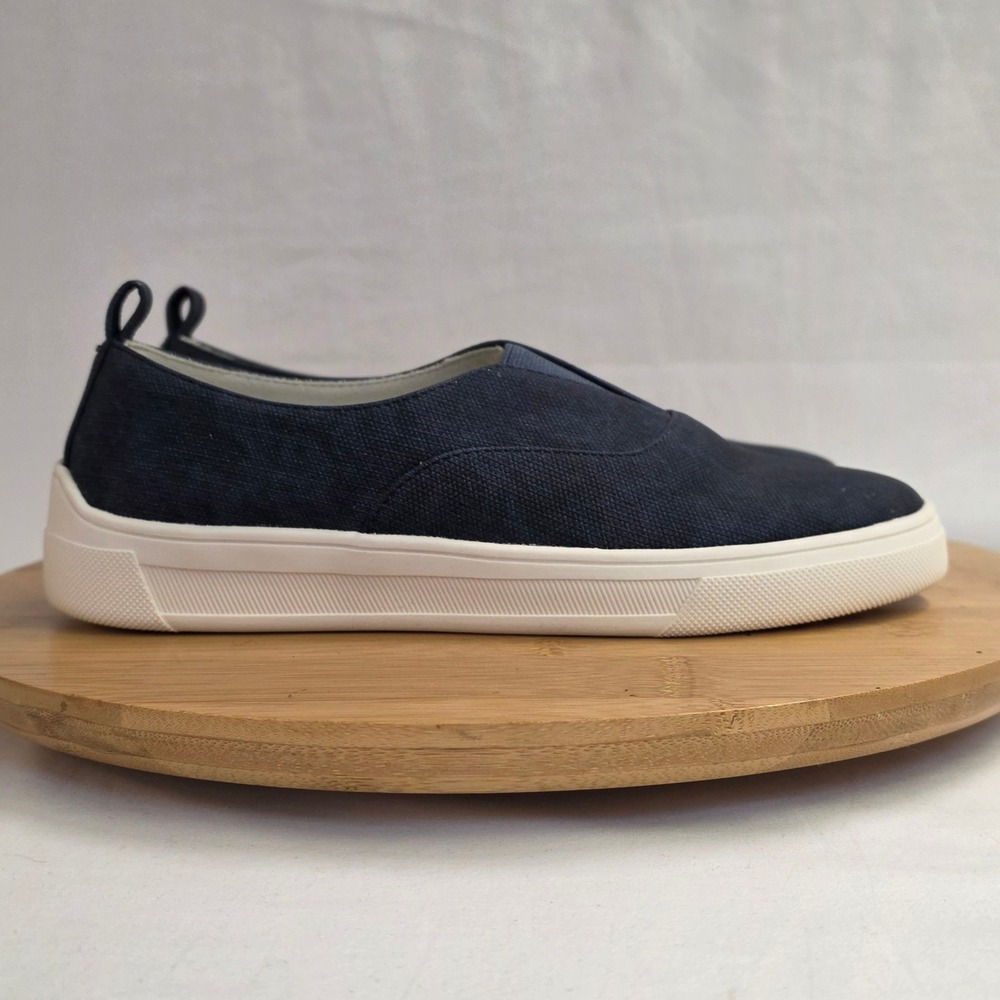 Kensie Salia Womens Size 7.5 Navy Slip On Sneakers Casual Comfort Shoes New